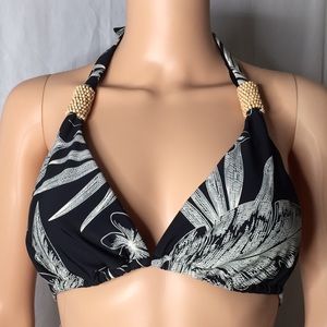 NWT black and white leaf 🍃 bikini top